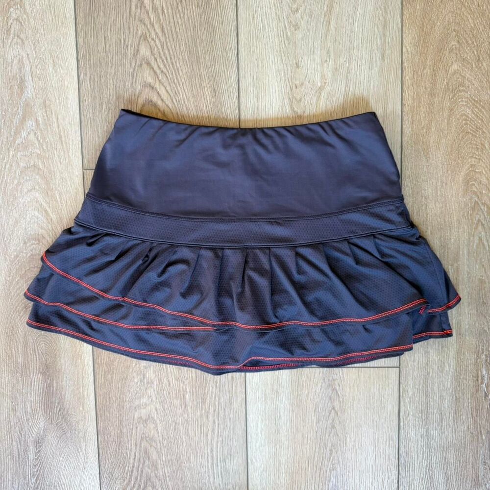 Lucky in Love Ruffle Gray Athletic Tennis Skort Women’s Large